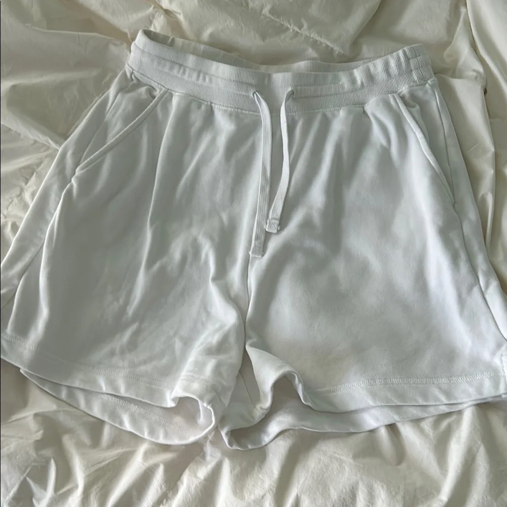 Old Navy White Athletic Shorts with Elastic Waistband - Picture 1 of 4